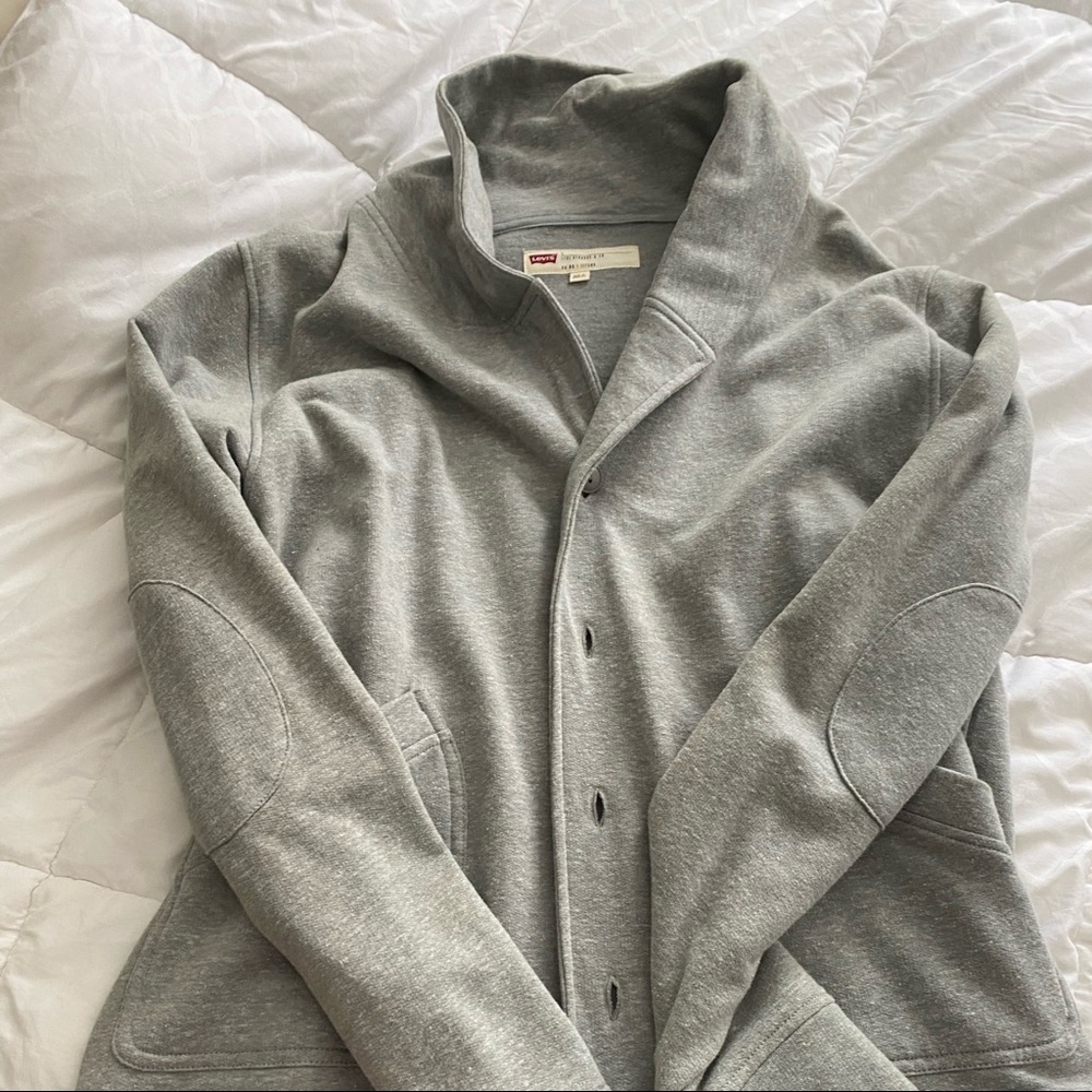 Levi’s sweater